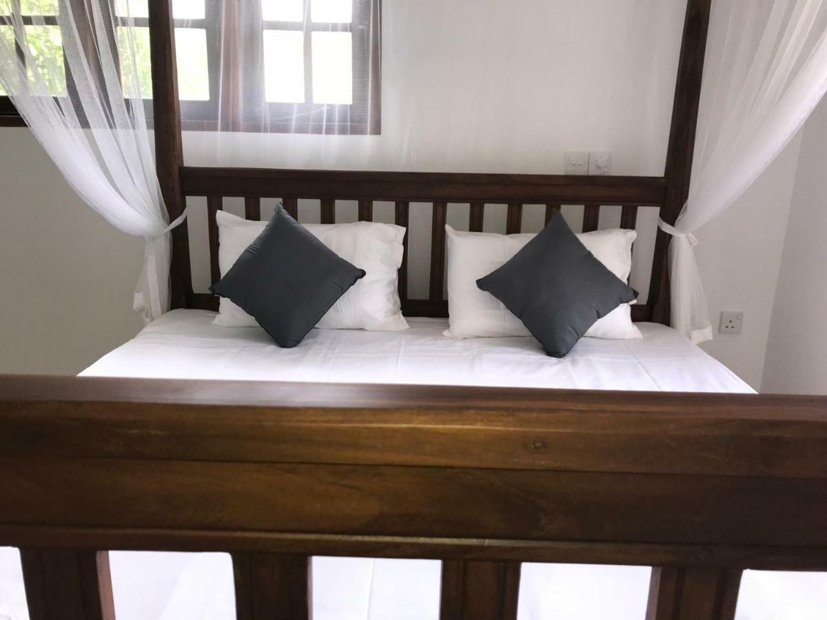 Apartamento The Dalawella Porch House Galle Exterior foto