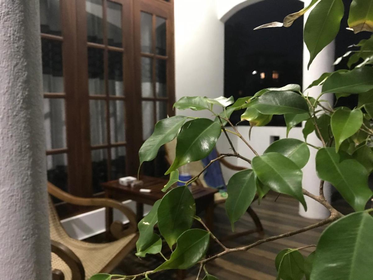 Apartamento The Dalawella Porch House Galle Exterior foto