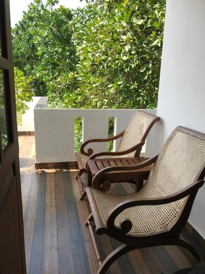 Apartamento The Dalawella Porch House Galle Exterior foto